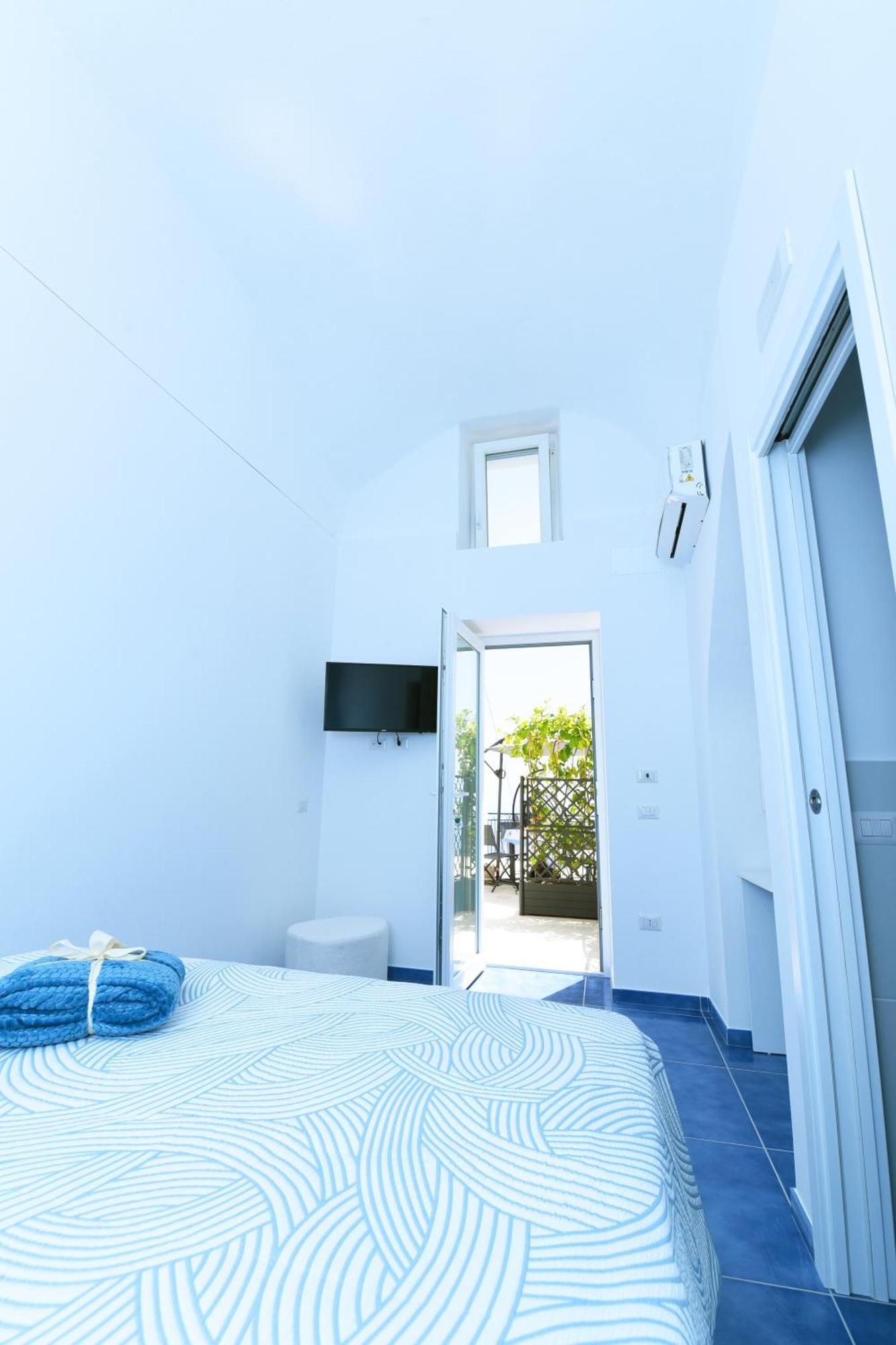 B&B Blue View Furore Luaran gambar