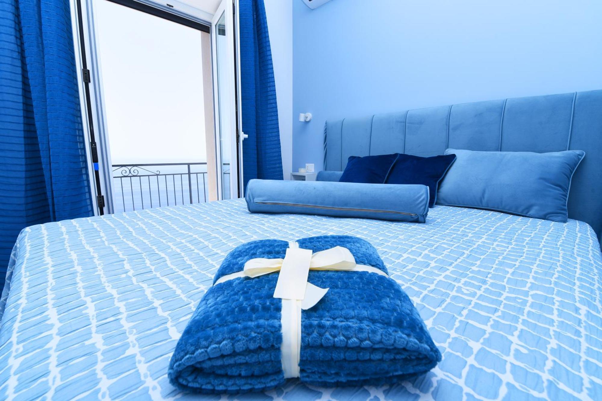 B&B Blue View Furore Luaran gambar