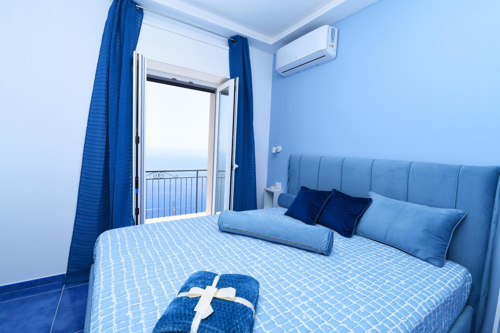 B&B Blue View Furore Luaran gambar