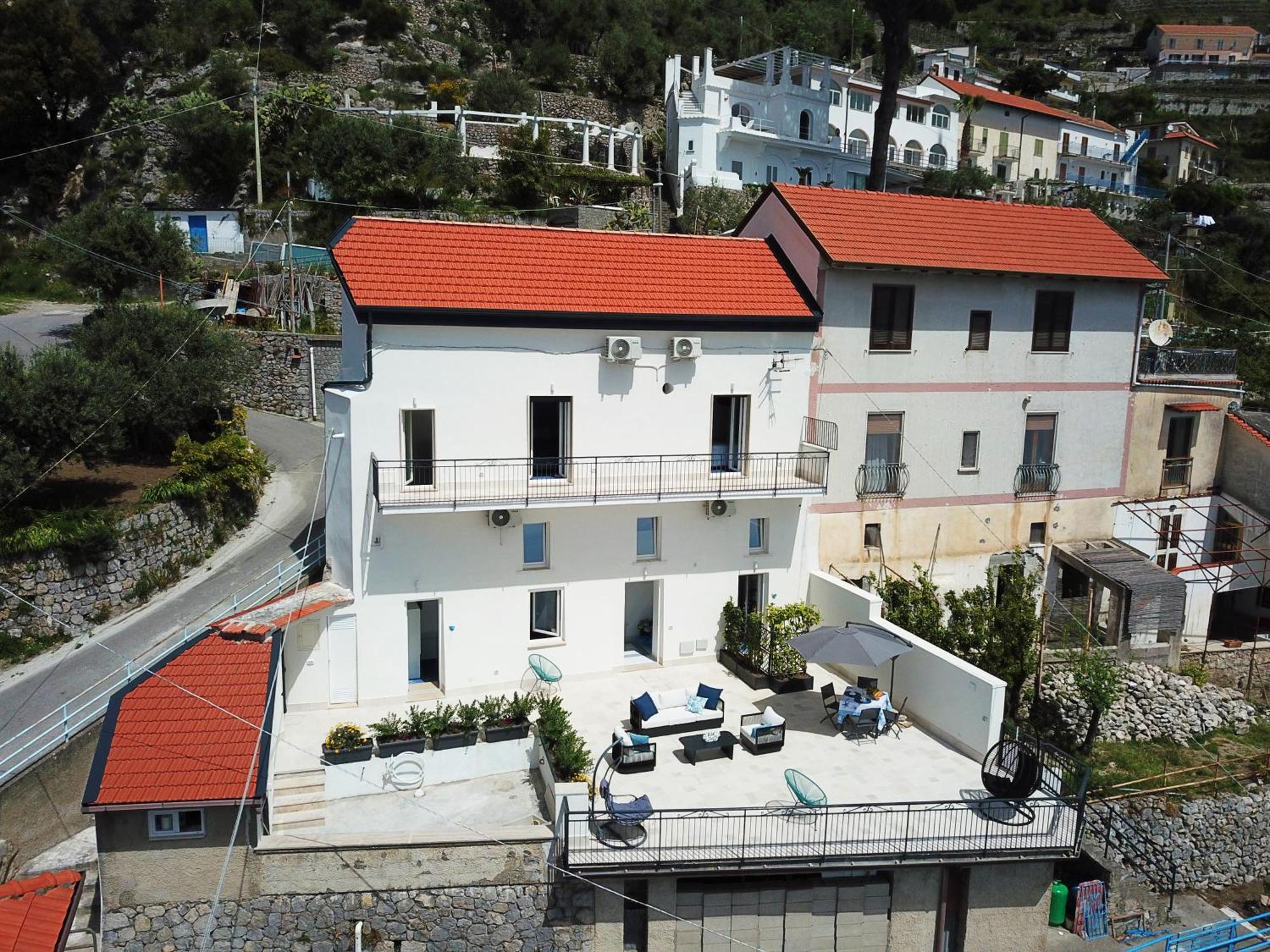 B&B Blue View Furore Luaran gambar